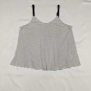 🔥3/$15 TORRID WHITE AND BLUE STRIPED RIBBED TANK TOP SIZE 0